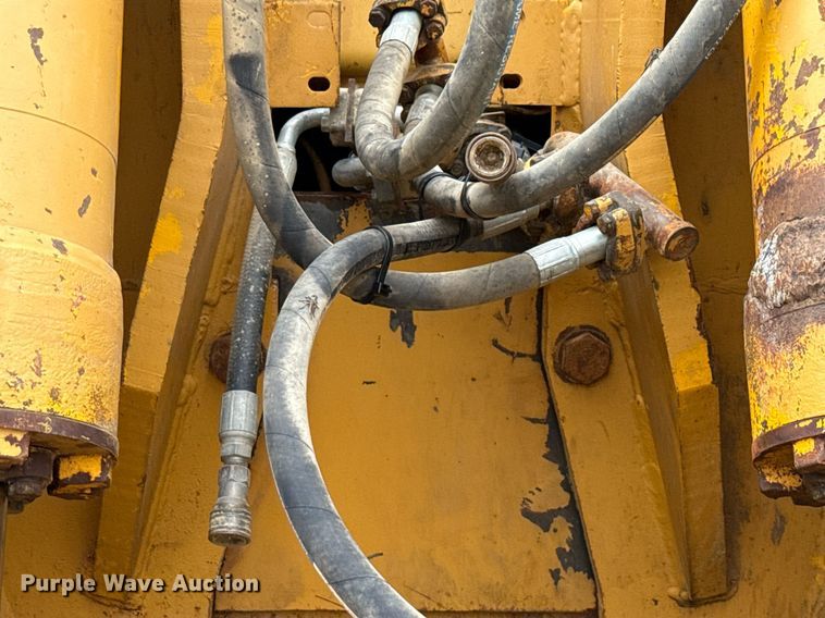 image for item ED5707 1988 Caterpillar  D8N dozer