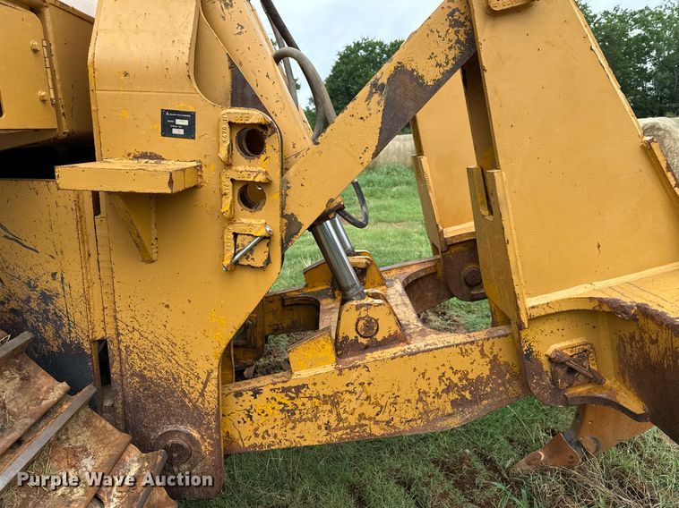 image for item ED5707 1988 Caterpillar  D8N dozer