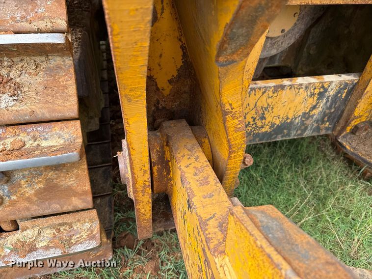 image for item ED5707 1988 Caterpillar  D8N dozer