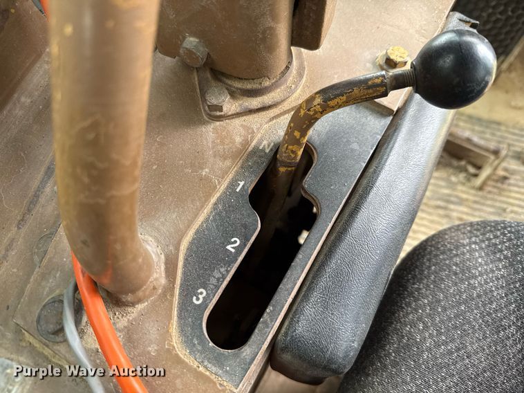 image for item ED5707 1988 Caterpillar  D8N dozer