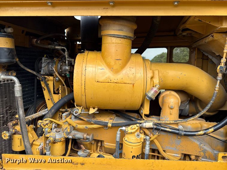 image for item ED5707 1988 Caterpillar  D8N dozer