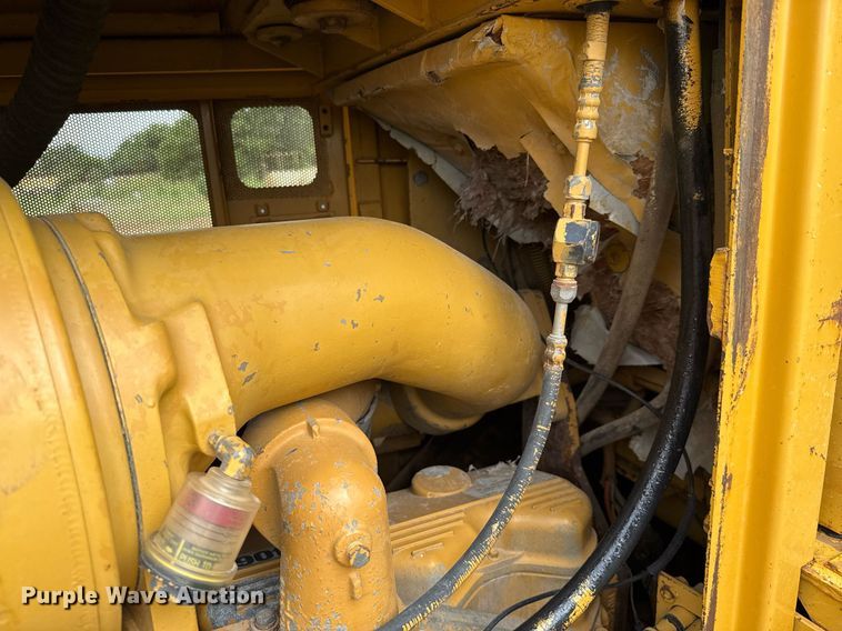 image for item ED5707 1988 Caterpillar  D8N dozer