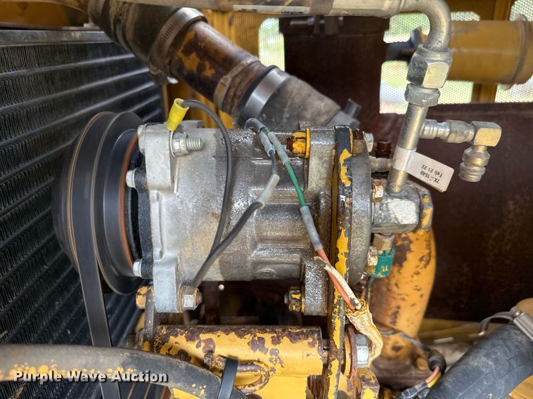 image for item ED5707 1988 Caterpillar  D8N dozer