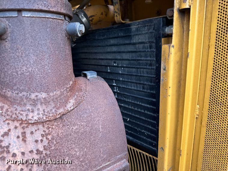 image for item ED5707 1988 Caterpillar  D8N dozer