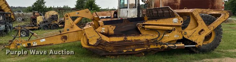 image for item ED5709 2012 John Deere 2112C scraper