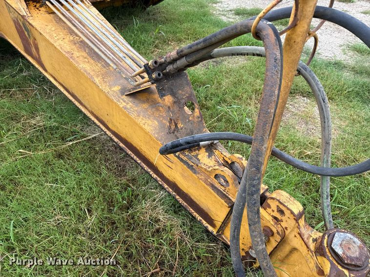 image for item ED5709 2012 John Deere 2112C scraper