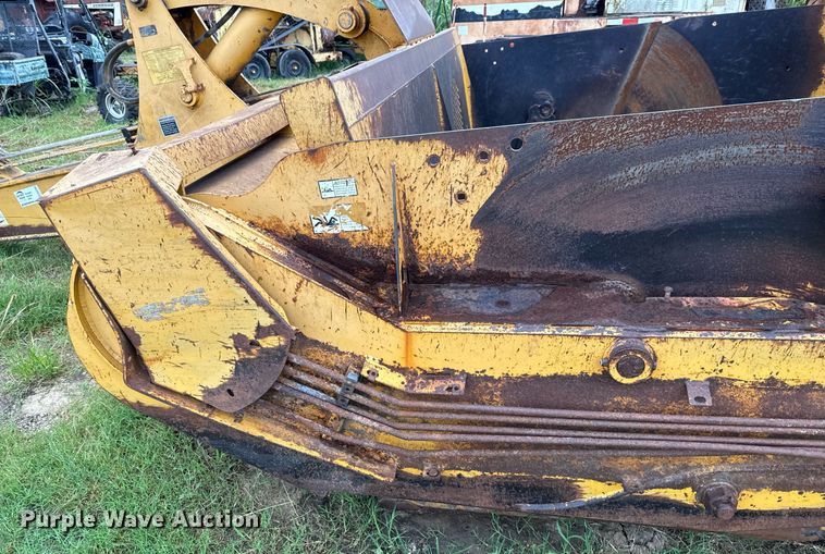 image for item ED5709 2012 John Deere 2112C scraper