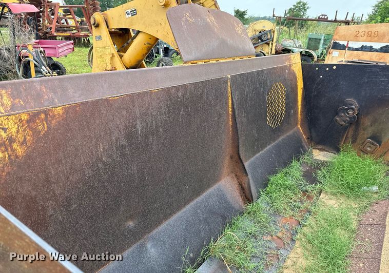 image for item ED5709 2012 John Deere 2112C scraper