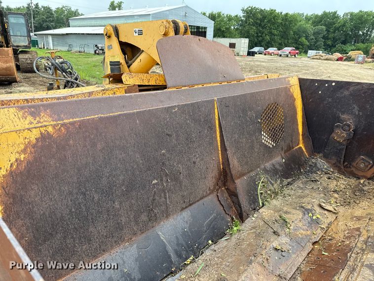 image for item ED5710 John Deere 2112C scraper