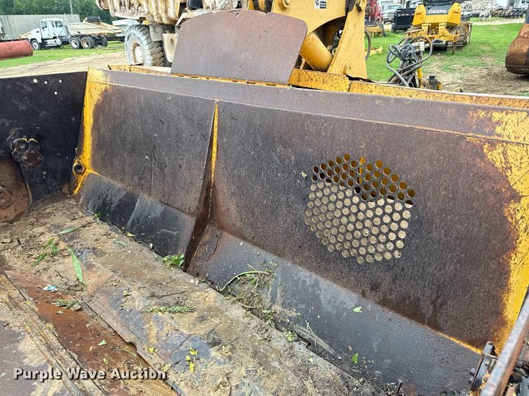 image for item ED5710 John Deere 2112C scraper