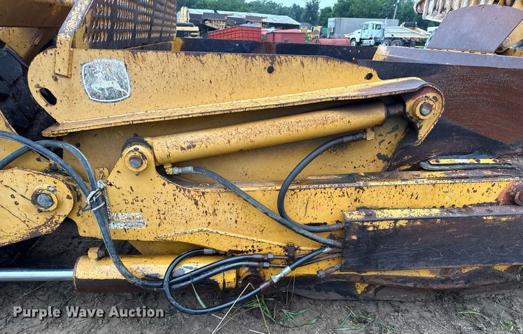 image for item ED5710 John Deere 2112C scraper