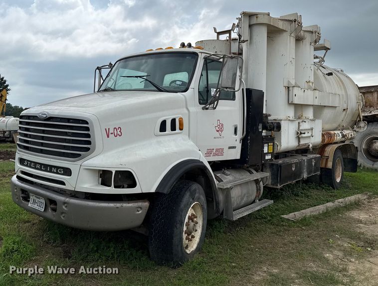 image for item ED5712 2006 Sterling L9500 vacuum truck
