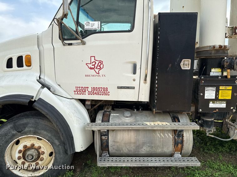 image for item ED5712 2006 Sterling L9500 vacuum truck
