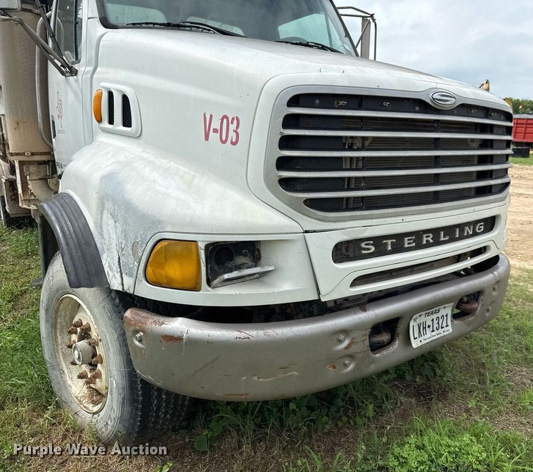 image for item ED5712 2006 Sterling L9500 vacuum truck