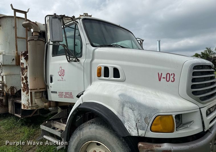 image for item ED5712 2006 Sterling L9500 vacuum truck