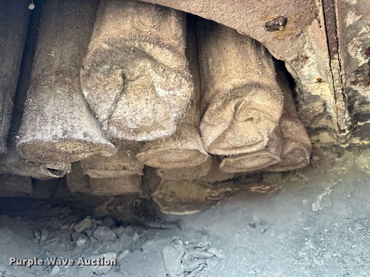 image for item ED5712 2006 Sterling L9500 vacuum truck