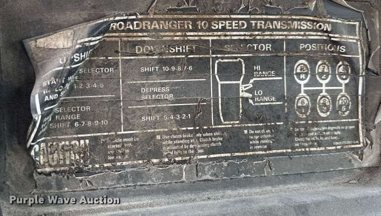 image for item ED5712 2006 Sterling L9500 vacuum truck