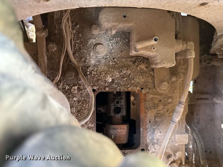 image for item ED5712 2006 Sterling L9500 vacuum truck