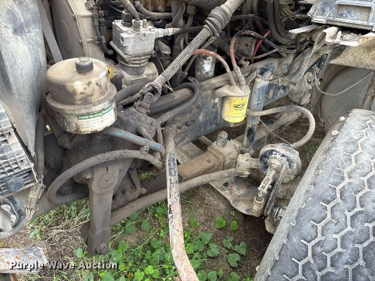 image for item ED5712 2006 Sterling L9500 vacuum truck