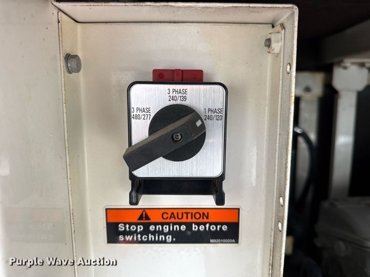 image for item EF2029 MQ Whisperwatt DF-027012 generator