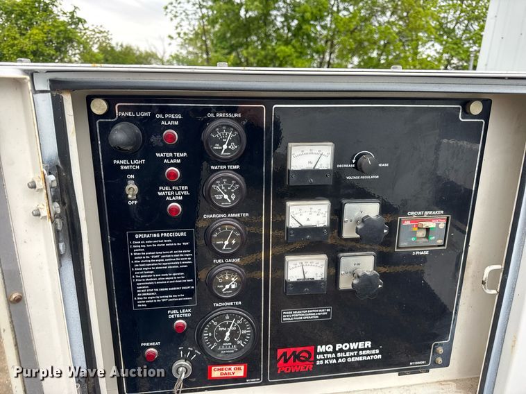 image for item EF2029 MQ Whisperwatt DF-027012 generator