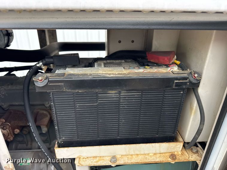 image for item EF2029 MQ Whisperwatt DF-027012 generator