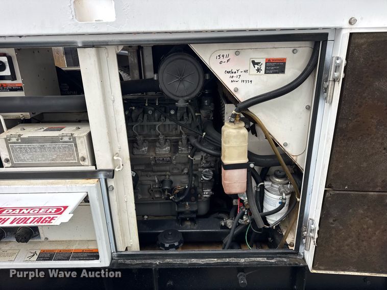 image for item EF2029 MQ Whisperwatt DF-027012 generator