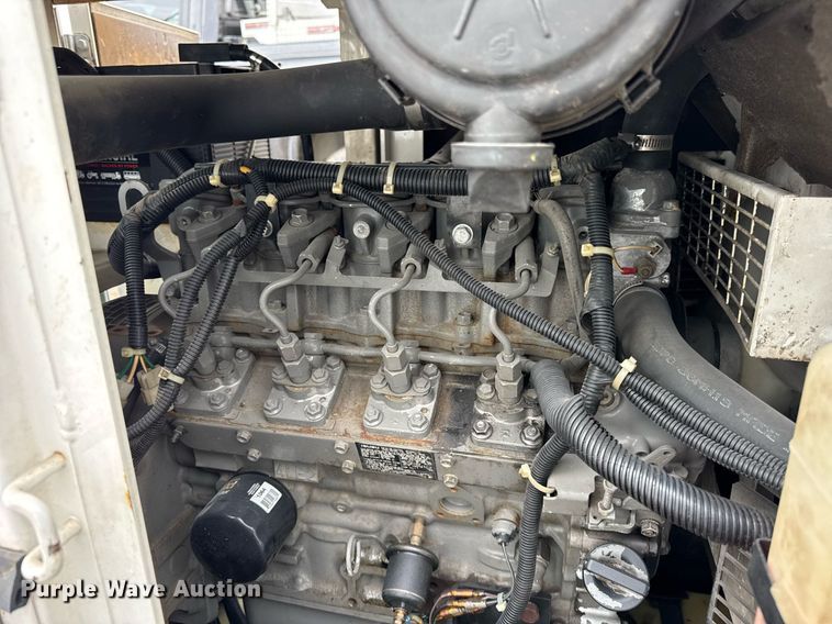 image for item EF2029 MQ Whisperwatt DF-027012 generator