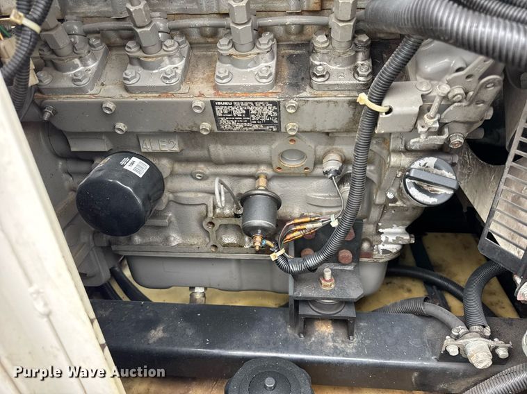 image for item EF2029 MQ Whisperwatt DF-027012 generator