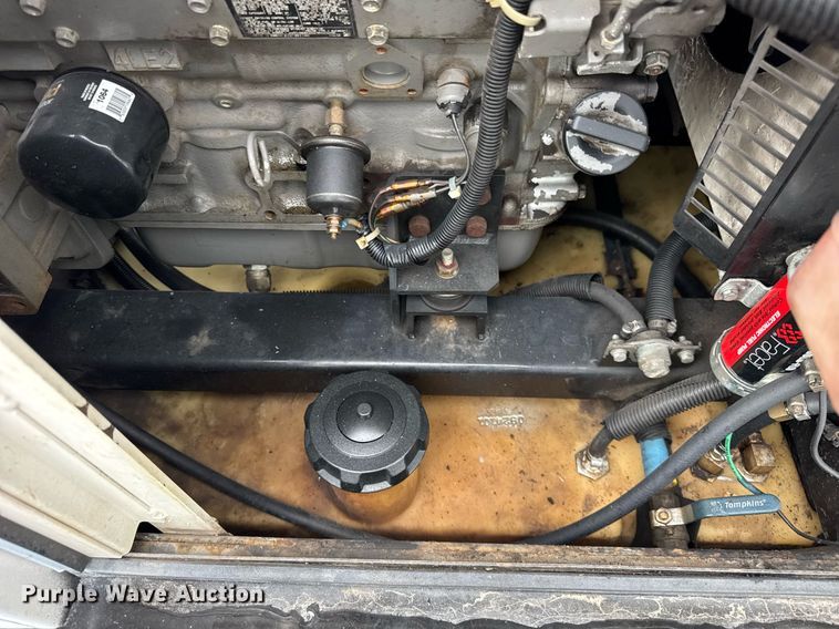 image for item EF2029 MQ Whisperwatt DF-027012 generator