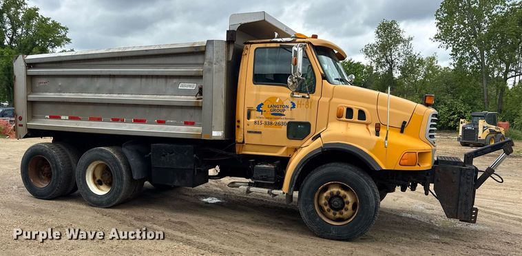 image for item EF2034 2001 Sterling L-Line dump truck