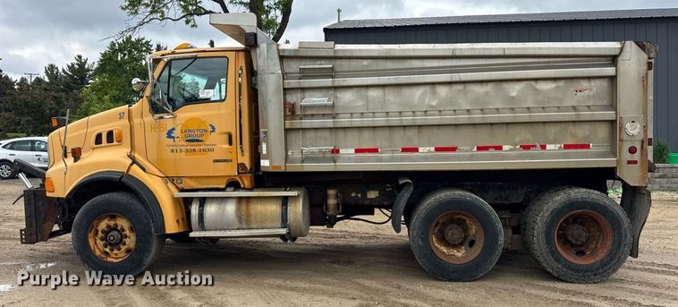 image for item EF2034 2001 Sterling L-Line dump truck