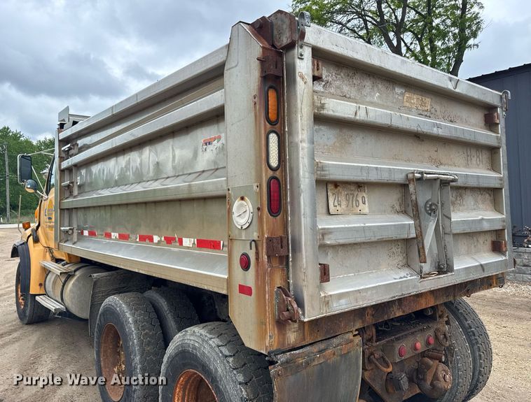 image for item EF2034 2001 Sterling L-Line dump truck