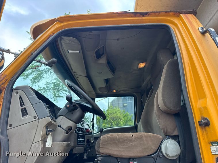 image for item EF2034 2001 Sterling L-Line dump truck