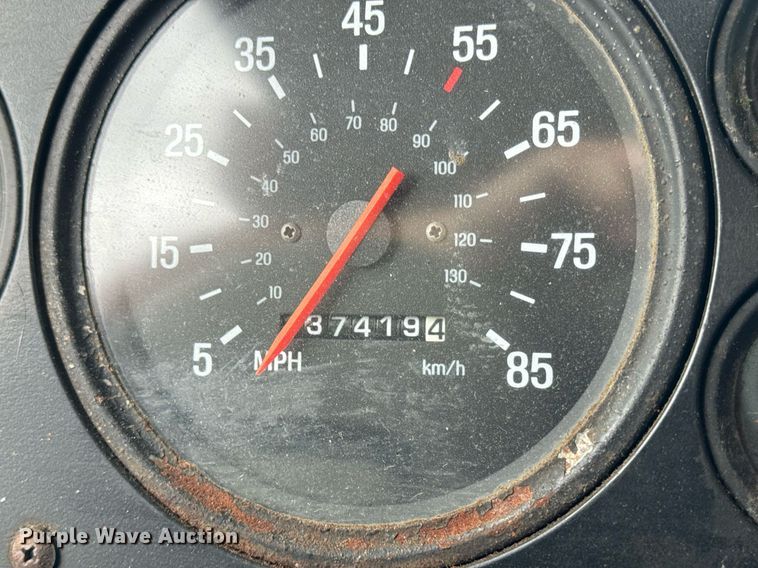 image for item EF2034 2001 Sterling L-Line dump truck