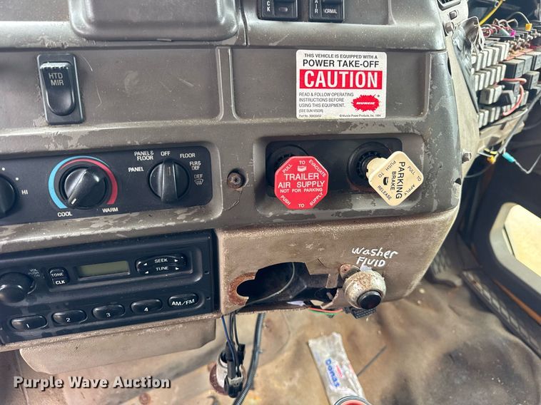 image for item EF2034 2001 Sterling L-Line dump truck