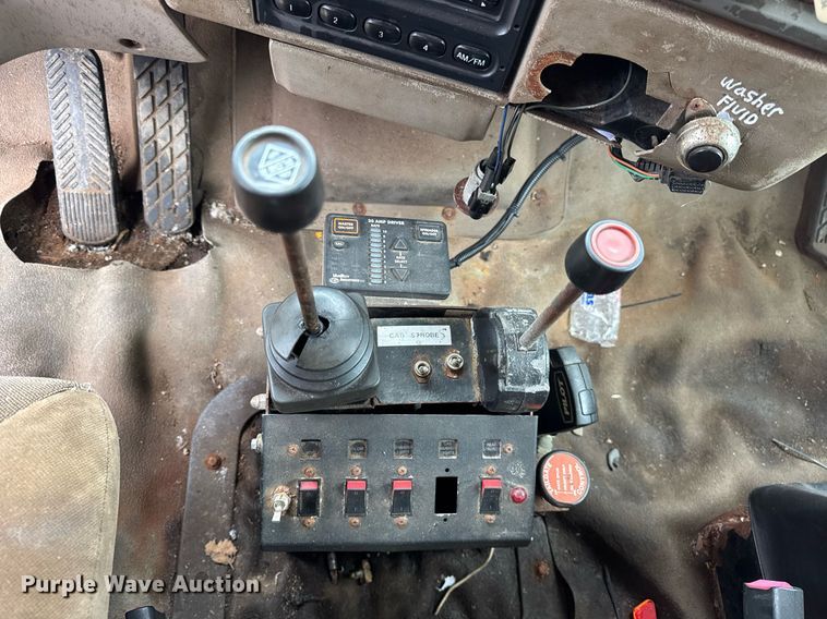 image for item EF2034 2001 Sterling L-Line dump truck