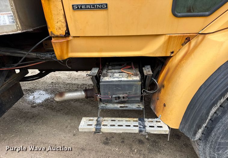 image for item EF2034 2001 Sterling L-Line dump truck