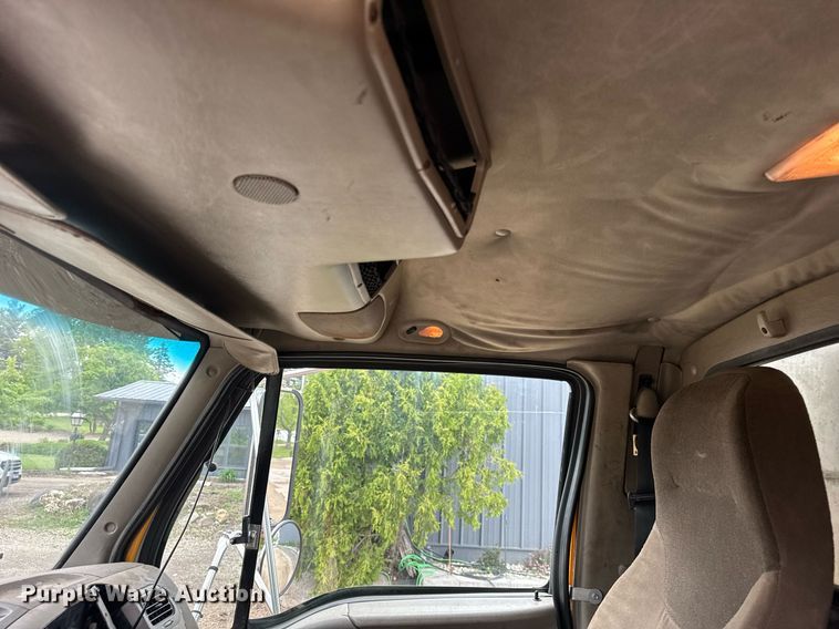 image for item EF2034 2001 Sterling L-Line dump truck