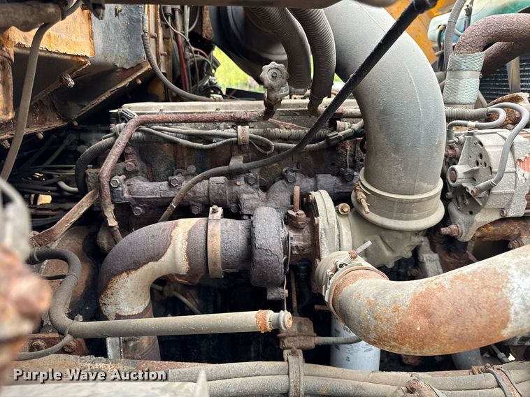 image for item EF2034 2001 Sterling L-Line dump truck