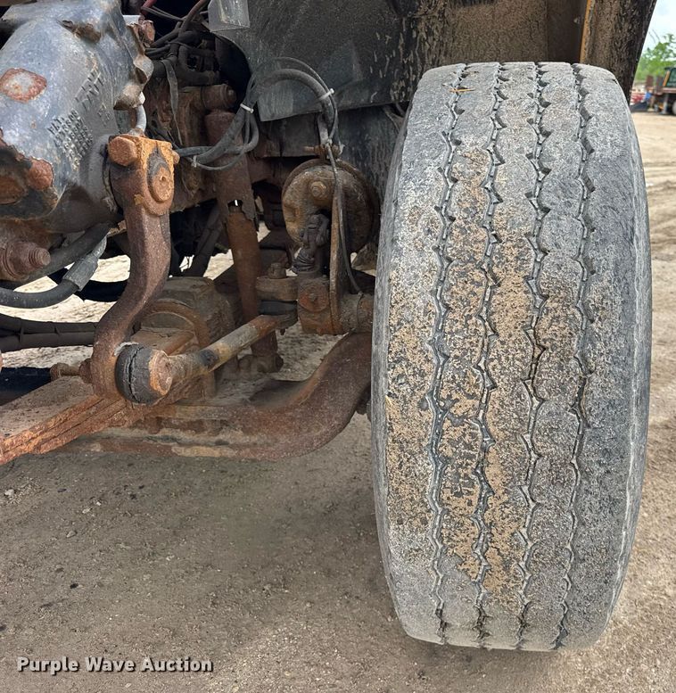 image for item EF2034 2001 Sterling L-Line dump truck