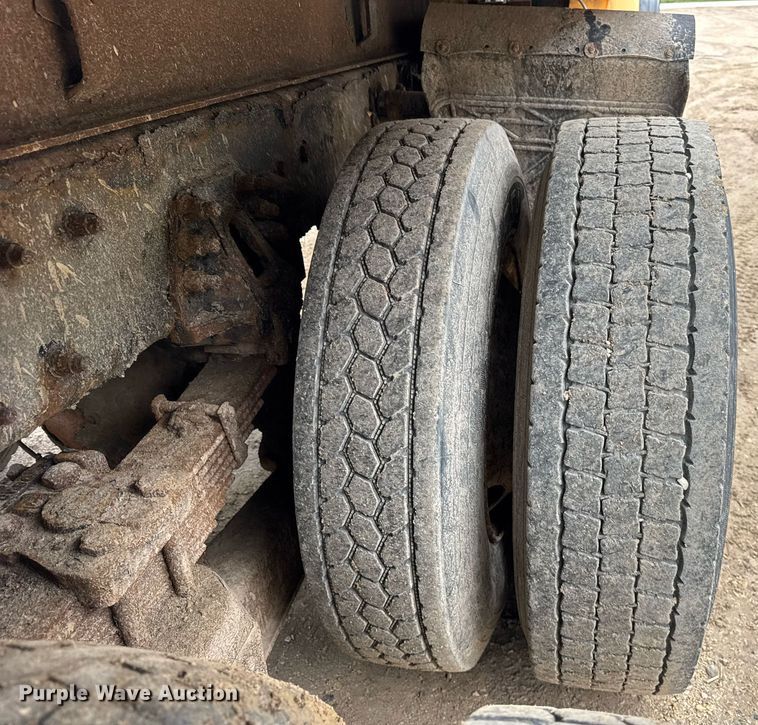 image for item EF2034 2001 Sterling L-Line dump truck