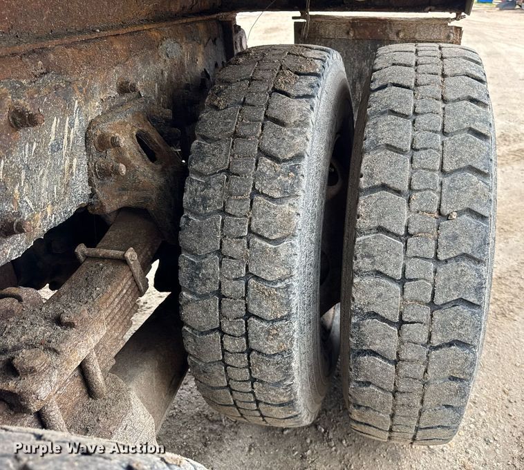 image for item EF2034 2001 Sterling L-Line dump truck