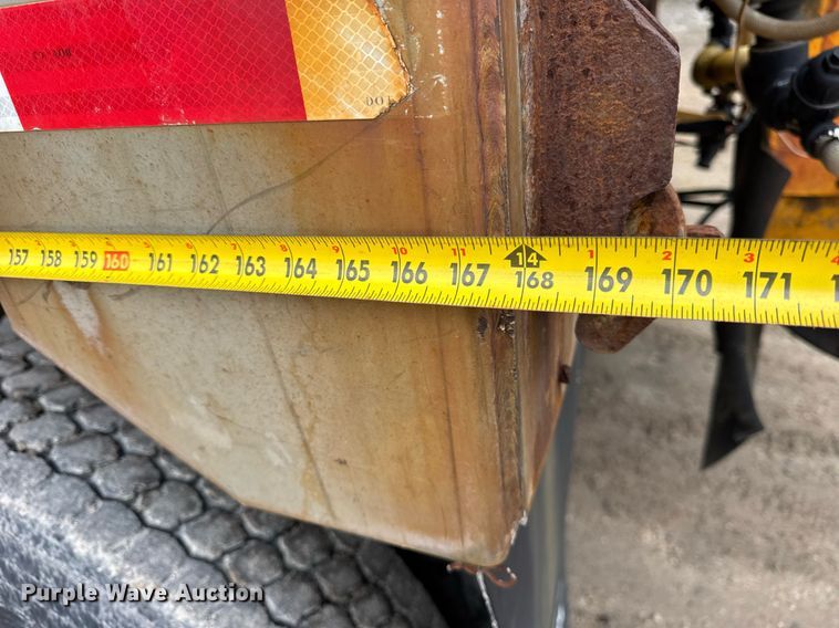 image for item EF2035 2001 Sterling LT8500 dump truck