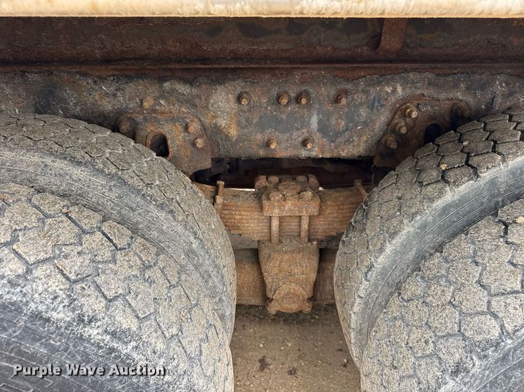 image for item EF2035 2001 Sterling LT8500 dump truck