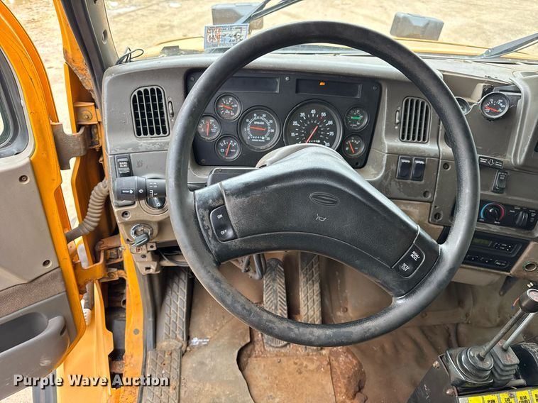 image for item EF2035 2001 Sterling LT8500 dump truck