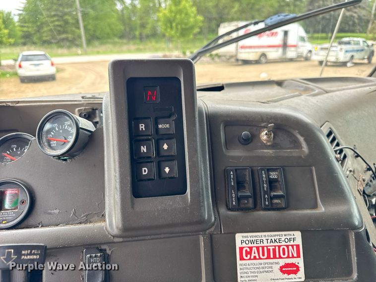 image for item EF2035 2001 Sterling LT8500 dump truck