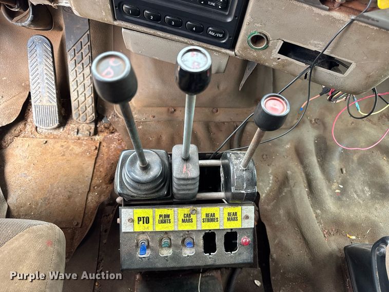 image for item EF2035 2001 Sterling LT8500 dump truck