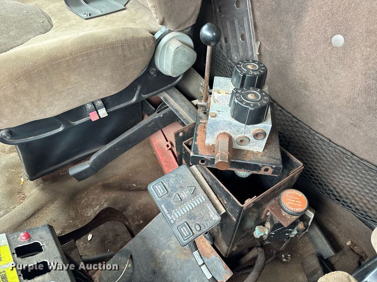 image for item EF2035 2001 Sterling LT8500 dump truck