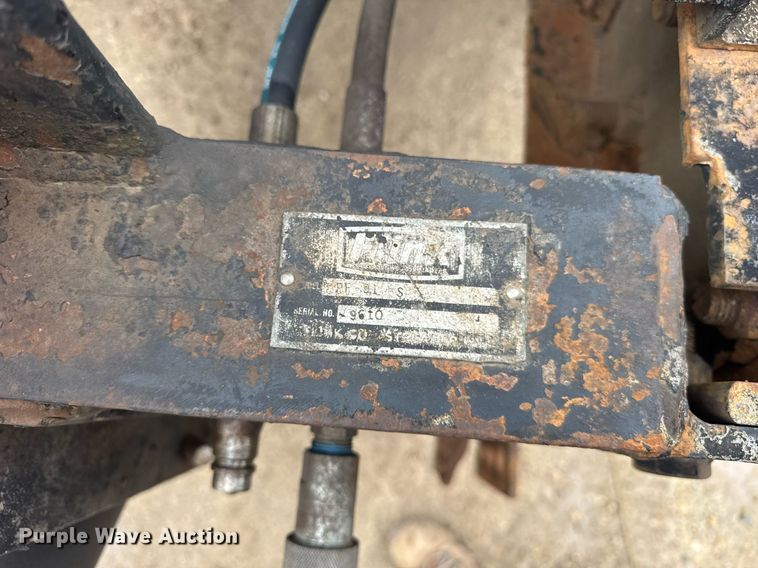 image for item EF2035 2001 Sterling LT8500 dump truck